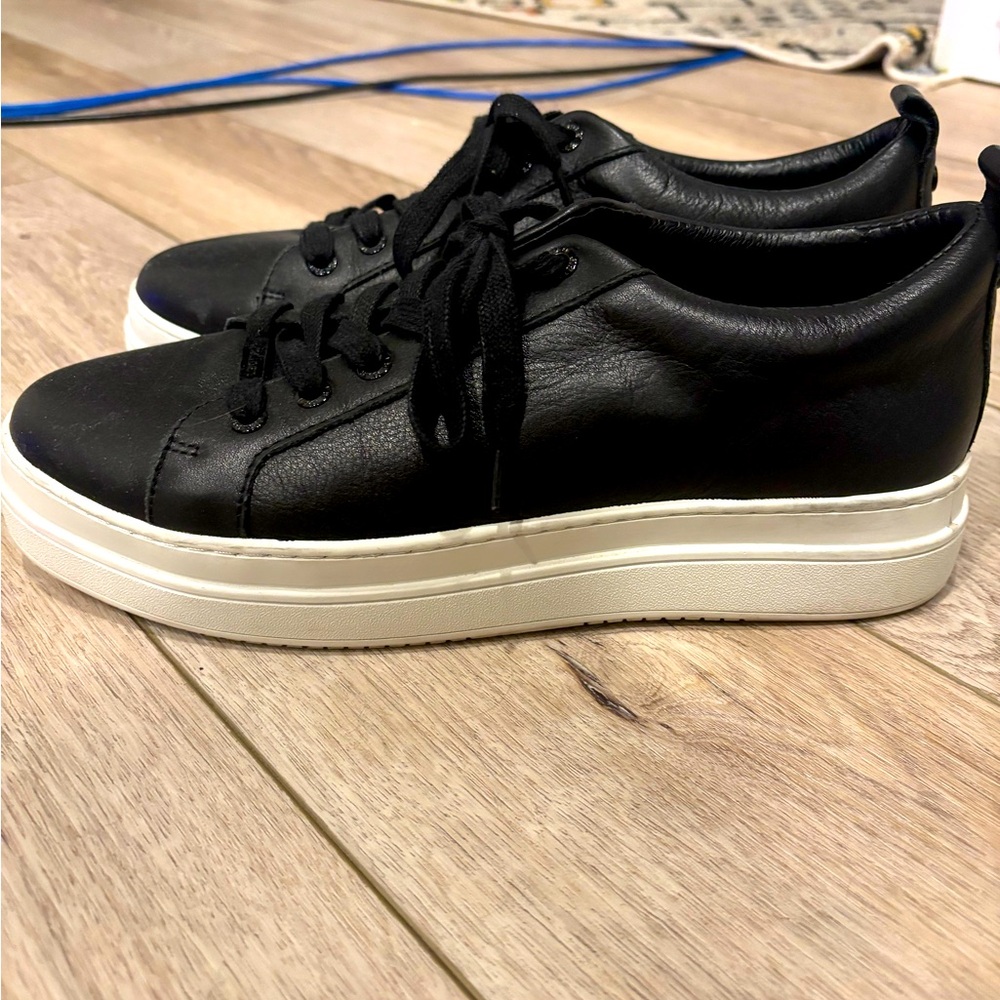 Women’s jslide size 9.5